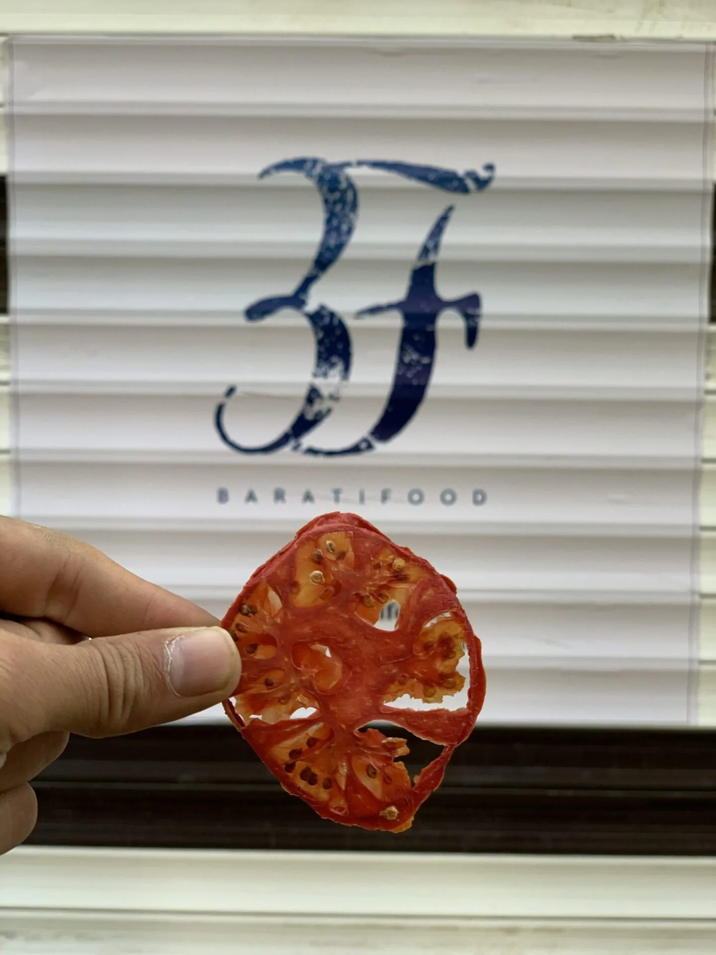 اسلایس گوجه خشک