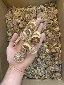 اسلایس لیمو عمانی محلی