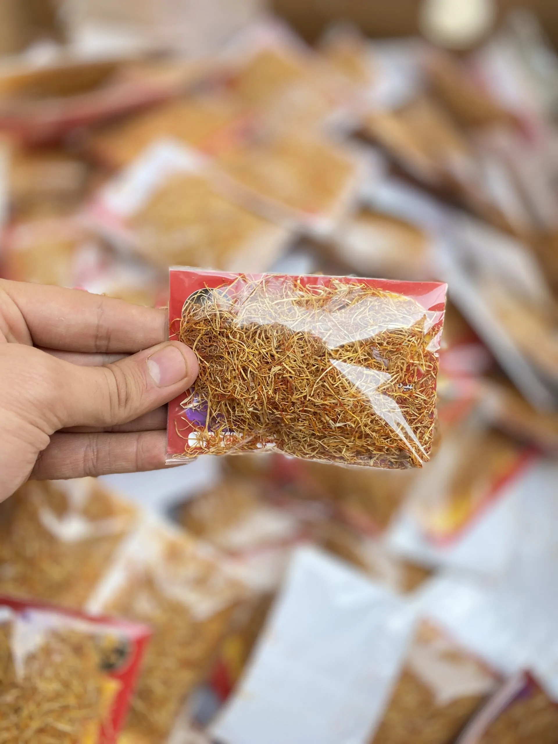 ریشه زعفران یک مثقالی بازرگانی براتی